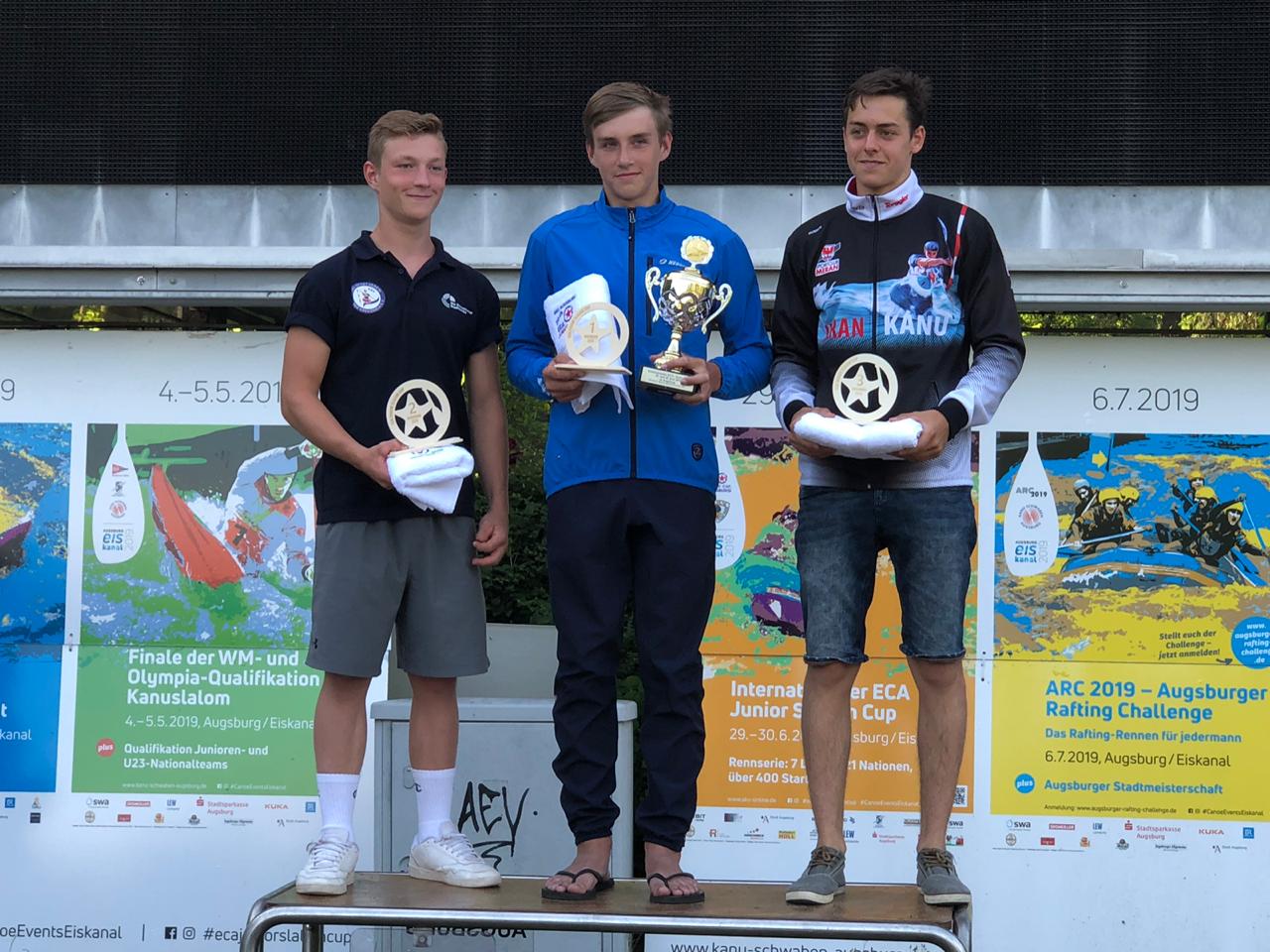 Юниорский пьедестал в Аугсбурге