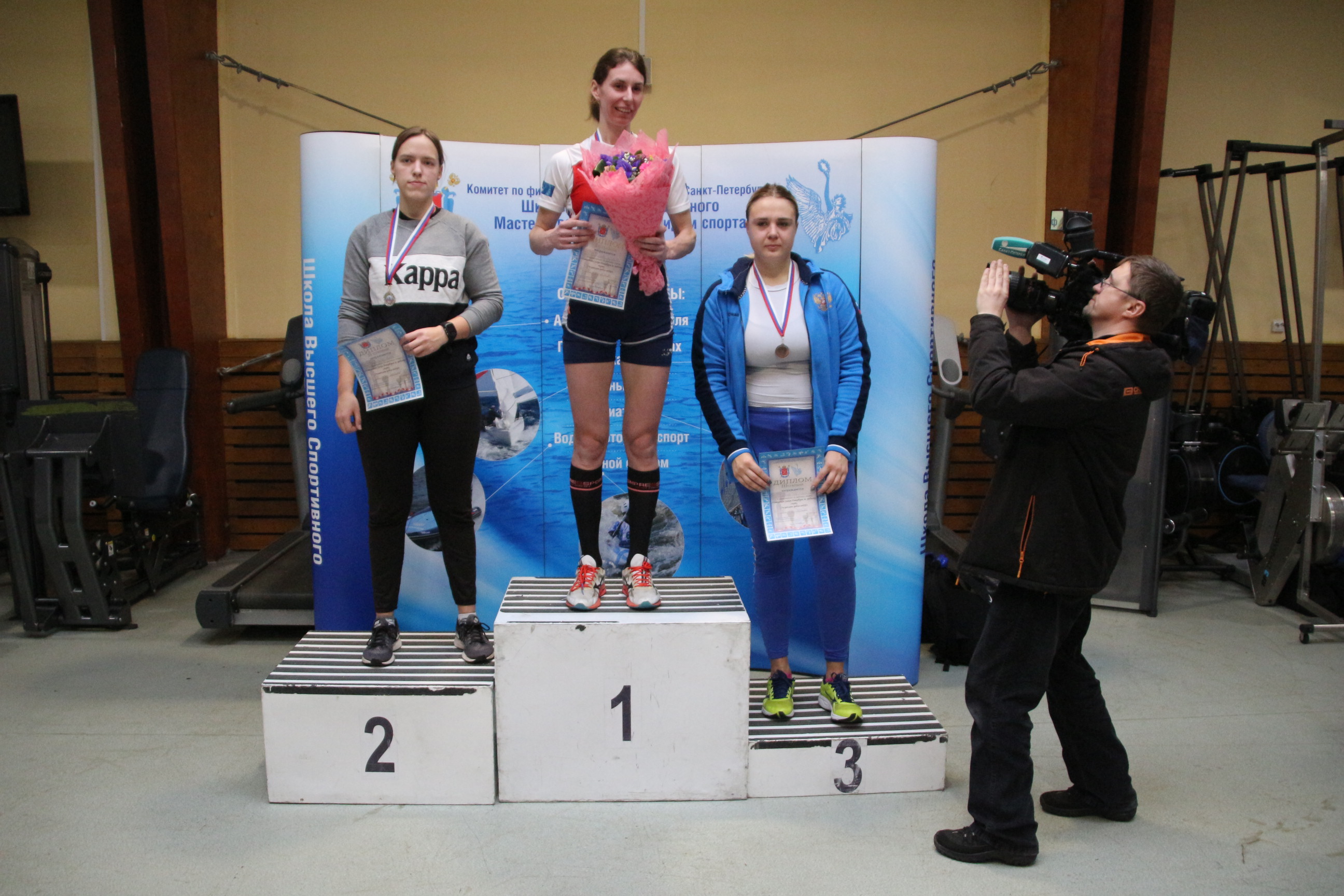 Триста гребцов выявили лучших