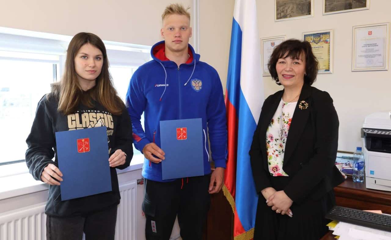 Почётные грамоты Комитета по спорту вручены спортсменам Школы