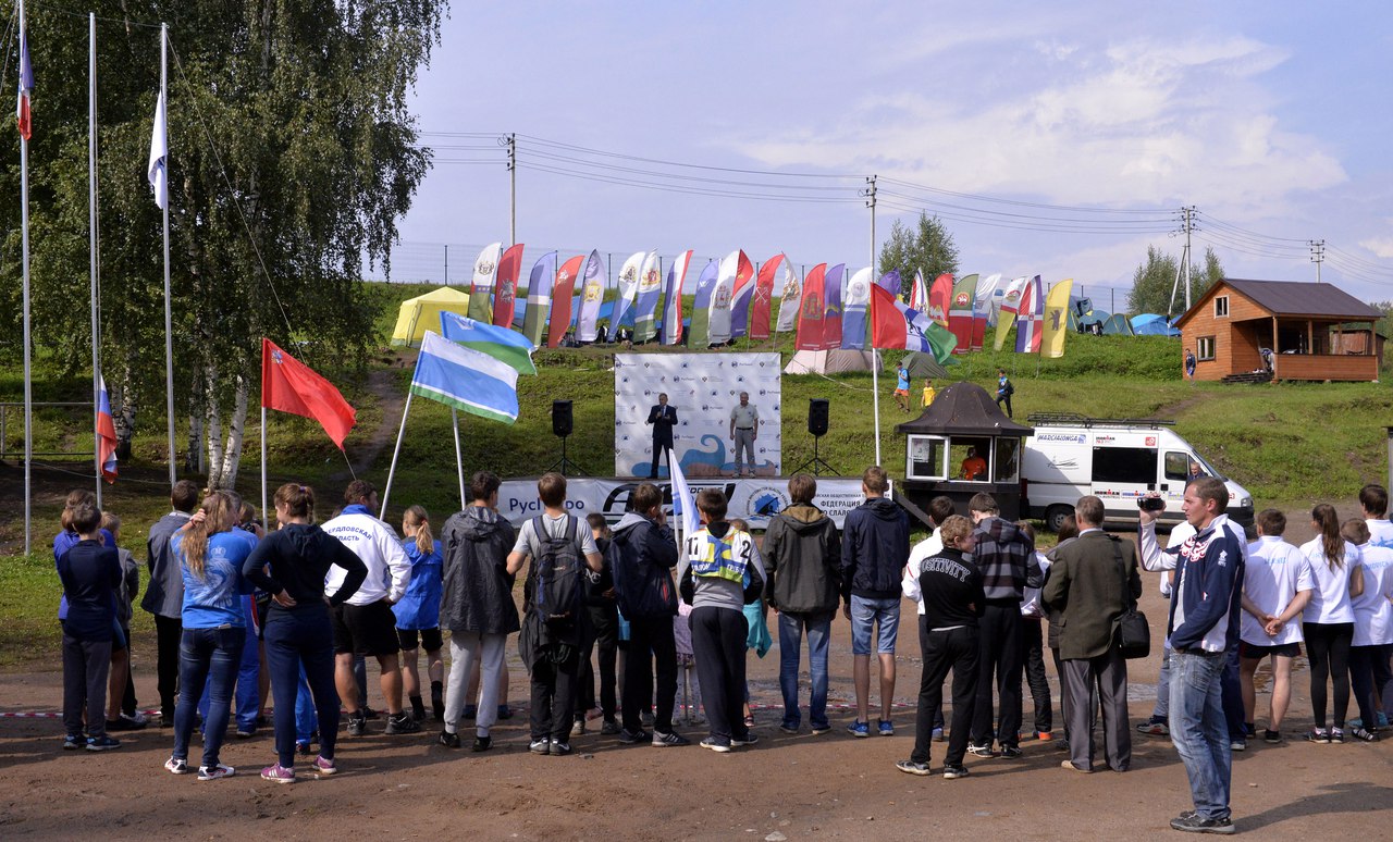 Медали всех достоинств из Окуловки