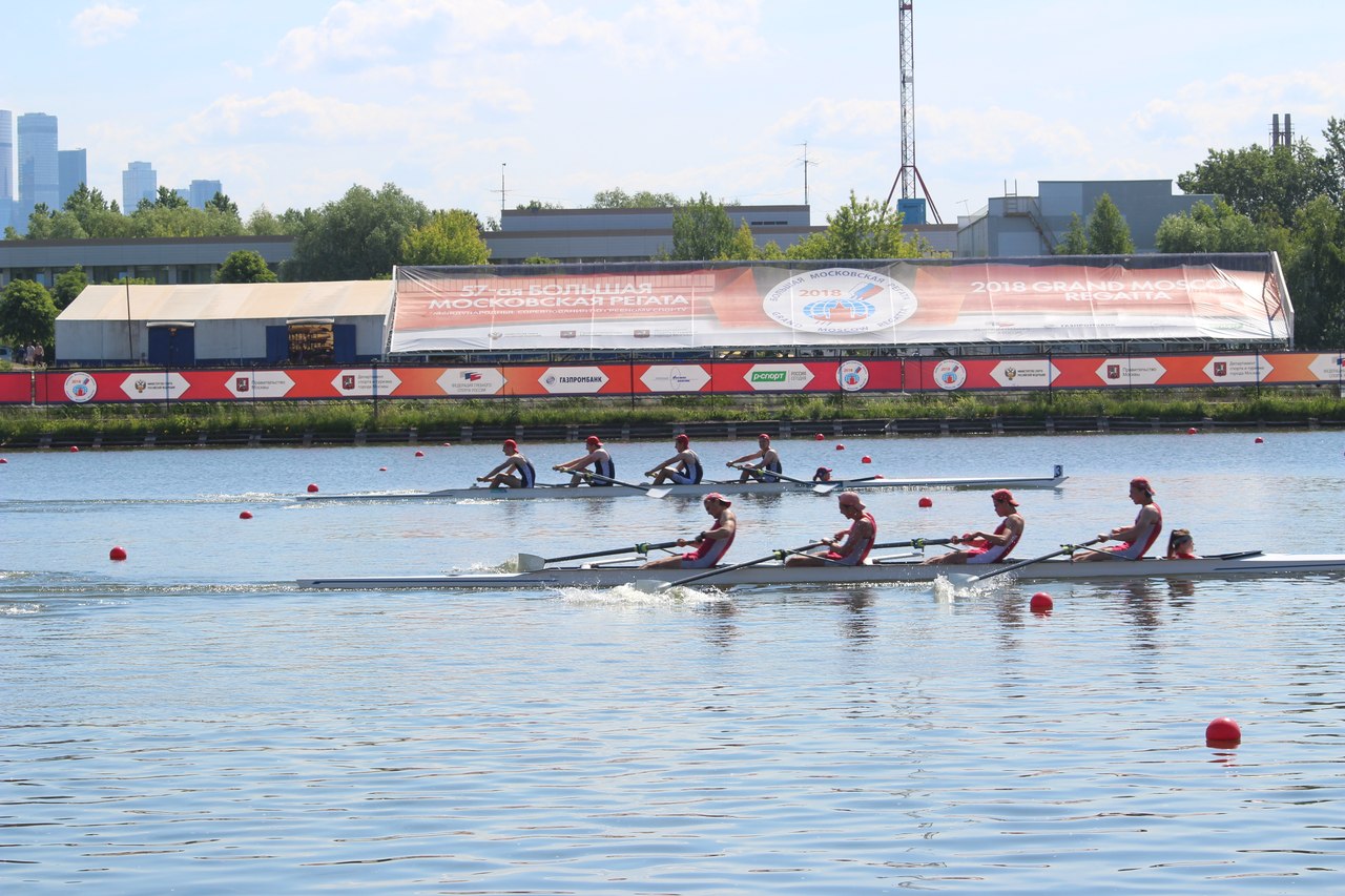 Большая московская регата распределила медали