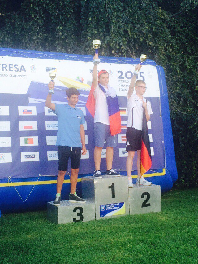 Растут ряды чемпионов